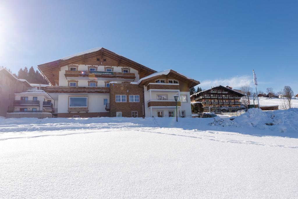 Landhaus Hubertus Wellness & Breakfast シュラートミンク エクステリア 写真